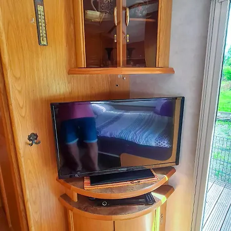 مكان تخييم Camping Gluck An Der Peene Neukalen