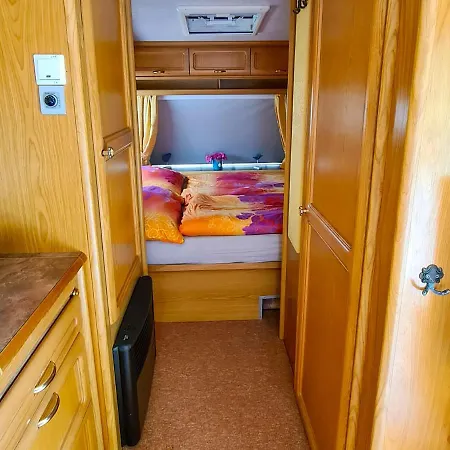 مكان تخييم Camping Gluck An Der Peene Neukalen